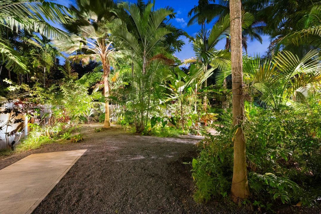 En Venta: $1,275,000 (3 camas, 2 baños, 1860 Pies cuadrados)