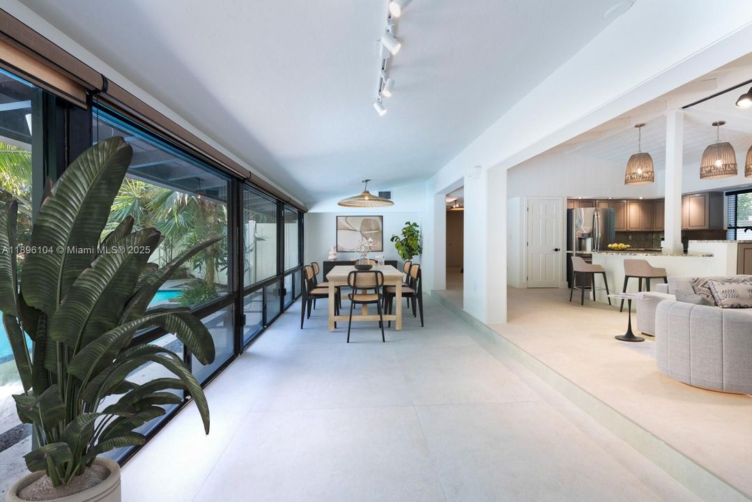 En Venta: $1,275,000 (3 camas, 2 baños, 1860 Pies cuadrados)