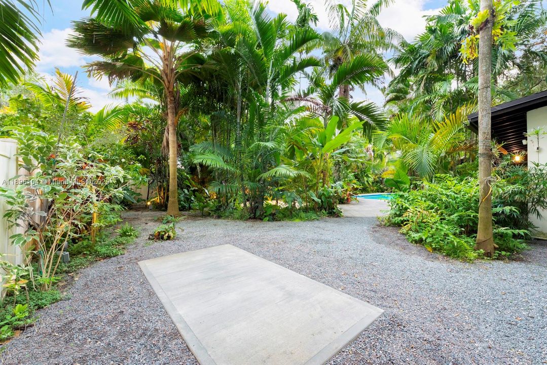 En Venta: $1,275,000 (3 camas, 2 baños, 1860 Pies cuadrados)