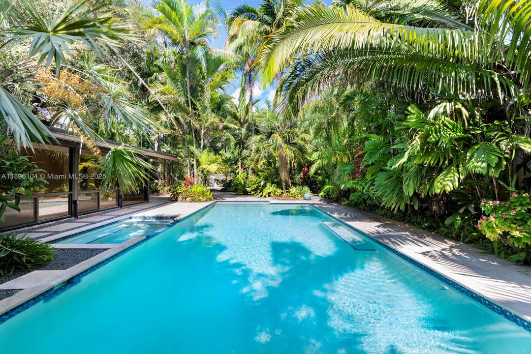 En Venta: $1,275,000 (3 camas, 2 baños, 1860 Pies cuadrados)