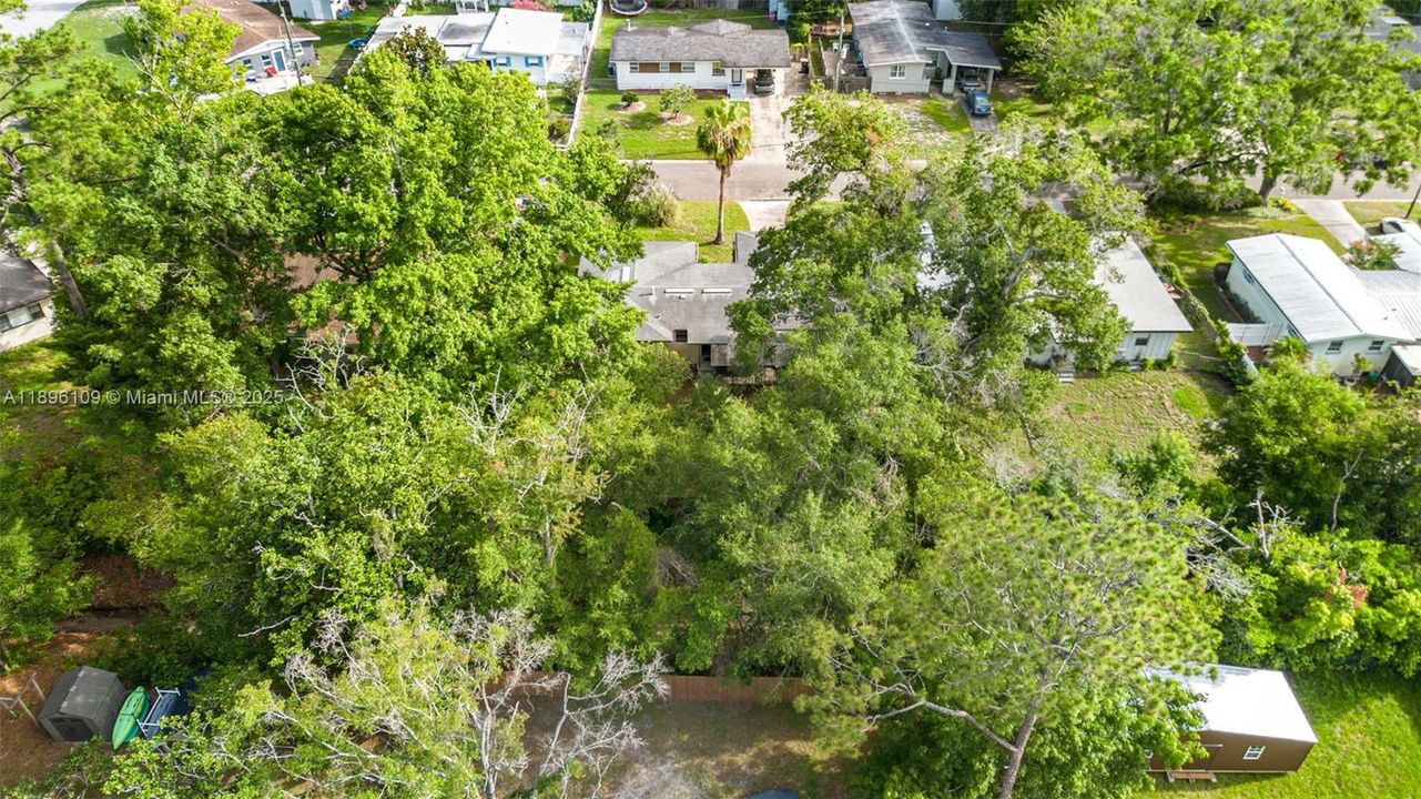 最近售出: $129,900 (3 贝兹, 2 浴室, 1308 平方英尺)