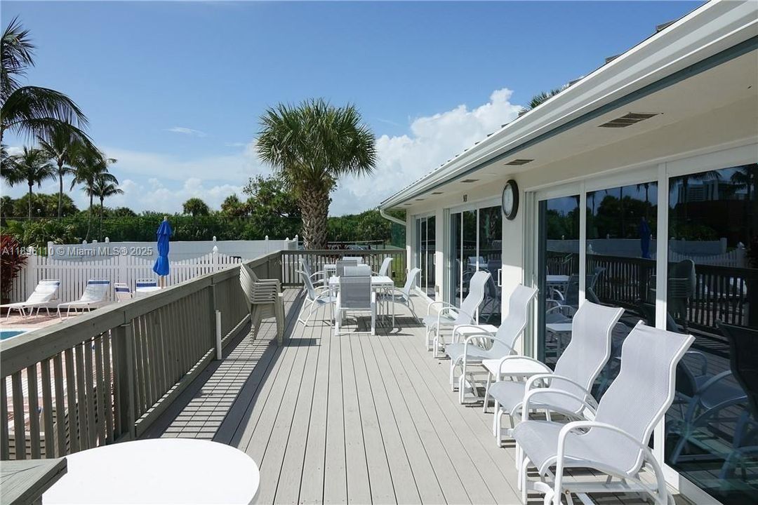 待售: $298,888 (2 贝兹, 2 浴室, 1270 平方英尺)