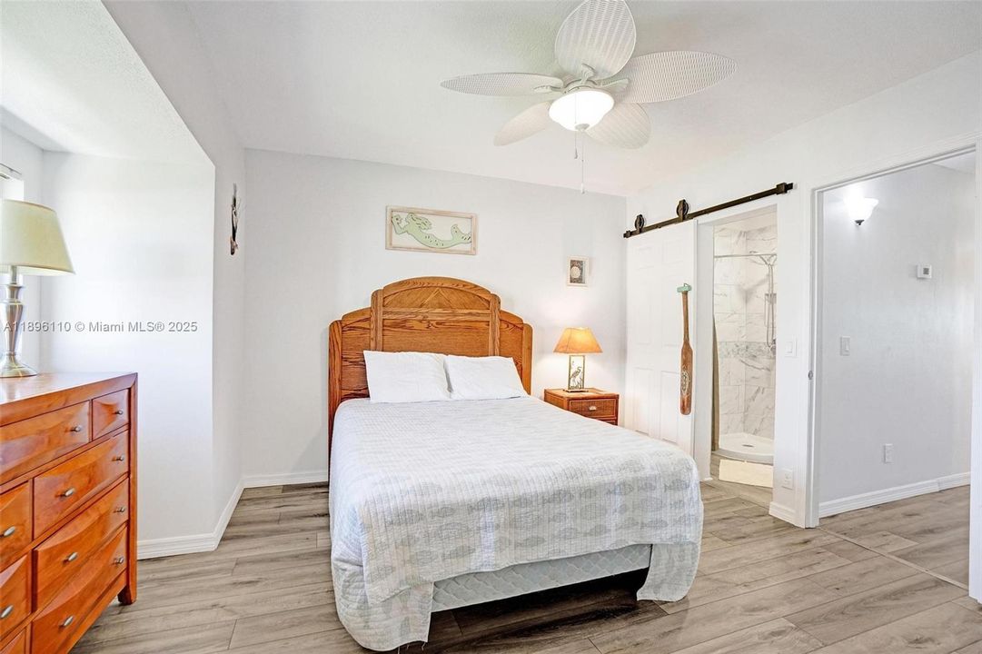 待售: $298,888 (2 贝兹, 2 浴室, 1270 平方英尺)