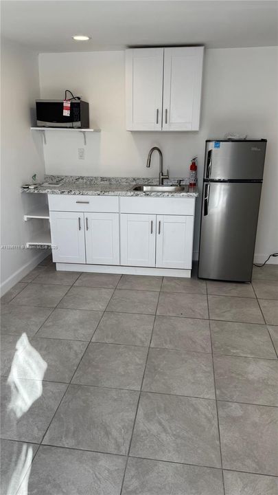 For Rent: $1,800 (1 beds, 1 baths, 600 Square Feet)