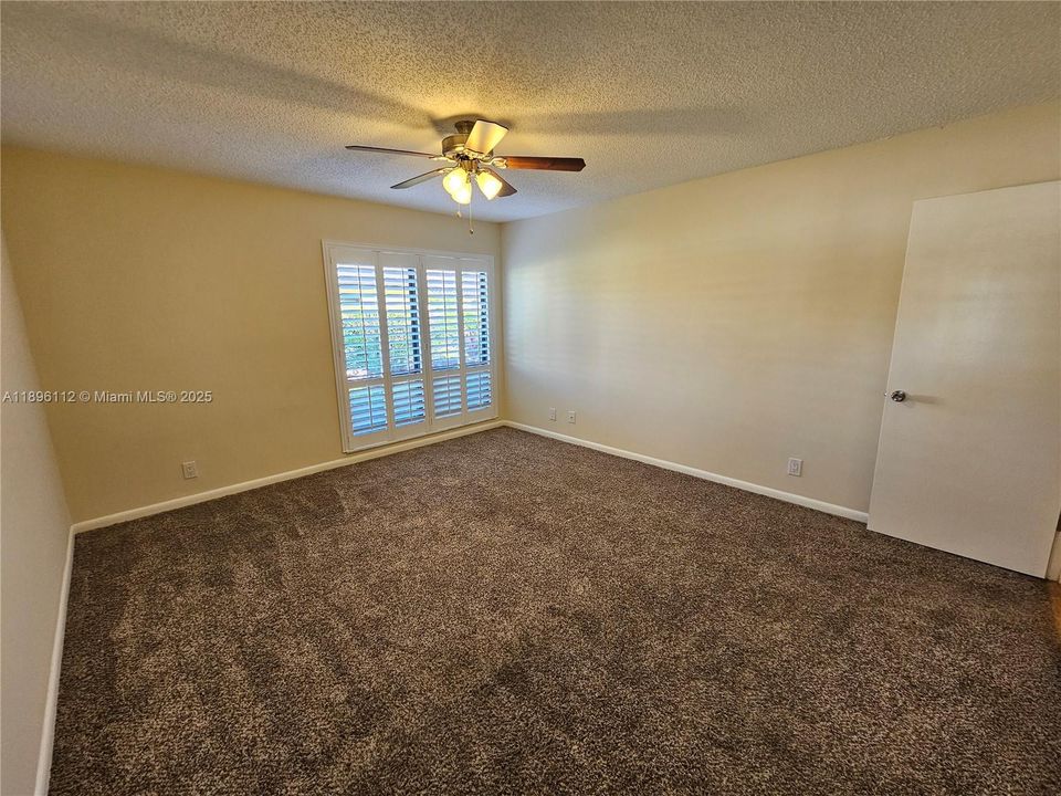 Recently Rented: $2,300 (2 beds, 2 baths, 1331 Square Feet)