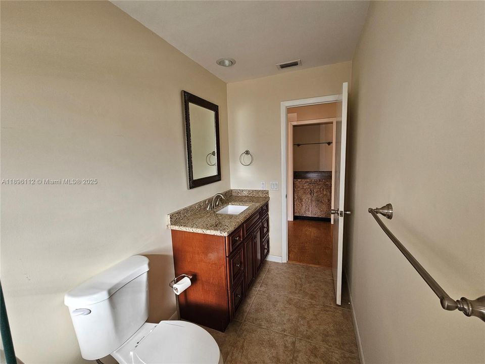 Recently Rented: $2,300 (2 beds, 2 baths, 1331 Square Feet)
