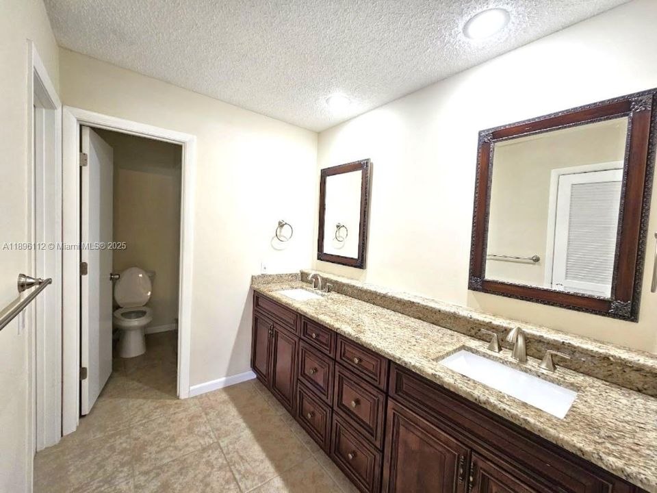 Recently Rented: $2,300 (2 beds, 2 baths, 1331 Square Feet)