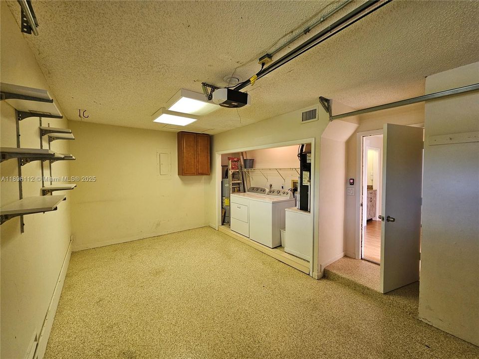 Recently Rented: $2,300 (2 beds, 2 baths, 1331 Square Feet)