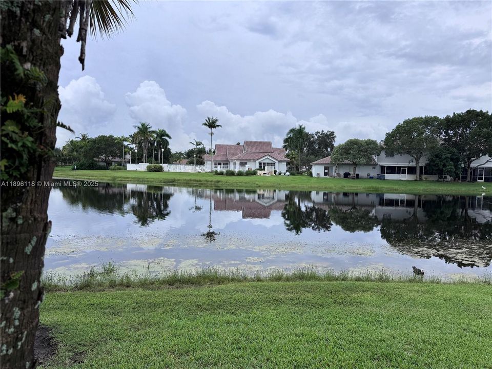 В аренду: $2,950 (3 спален, 2 ванн, 1204 Квадратных фут)