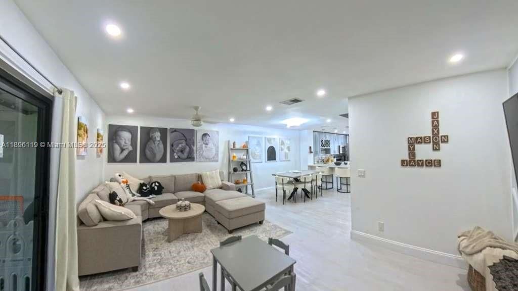 На продажу: $375,000 (3 спален, 2 ванн, 1472 Квадратных фут)