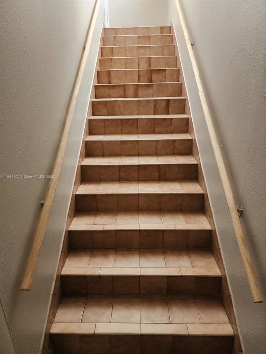 Recently Rented: $3,400 (4 beds, 3 baths, 2375 Square Feet)