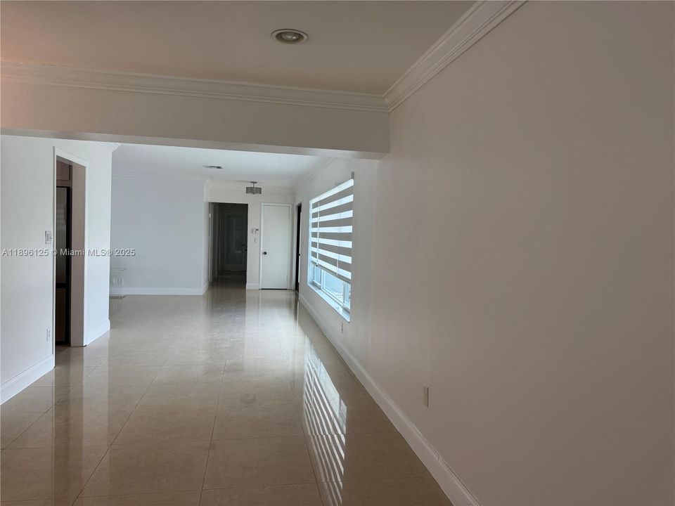 Recently Rented: $8,900 (4 beds, 3 baths, 2508 Square Feet)