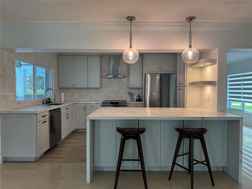 Recently Rented: $8,900 (4 beds, 3 baths, 2508 Square Feet)