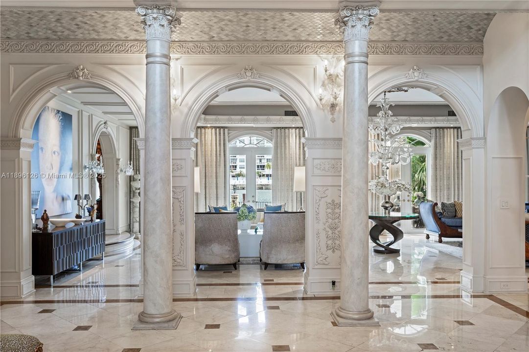 В аренду: $71,200 (6 спален, 6 ванн, 7647 Квадратных фут)