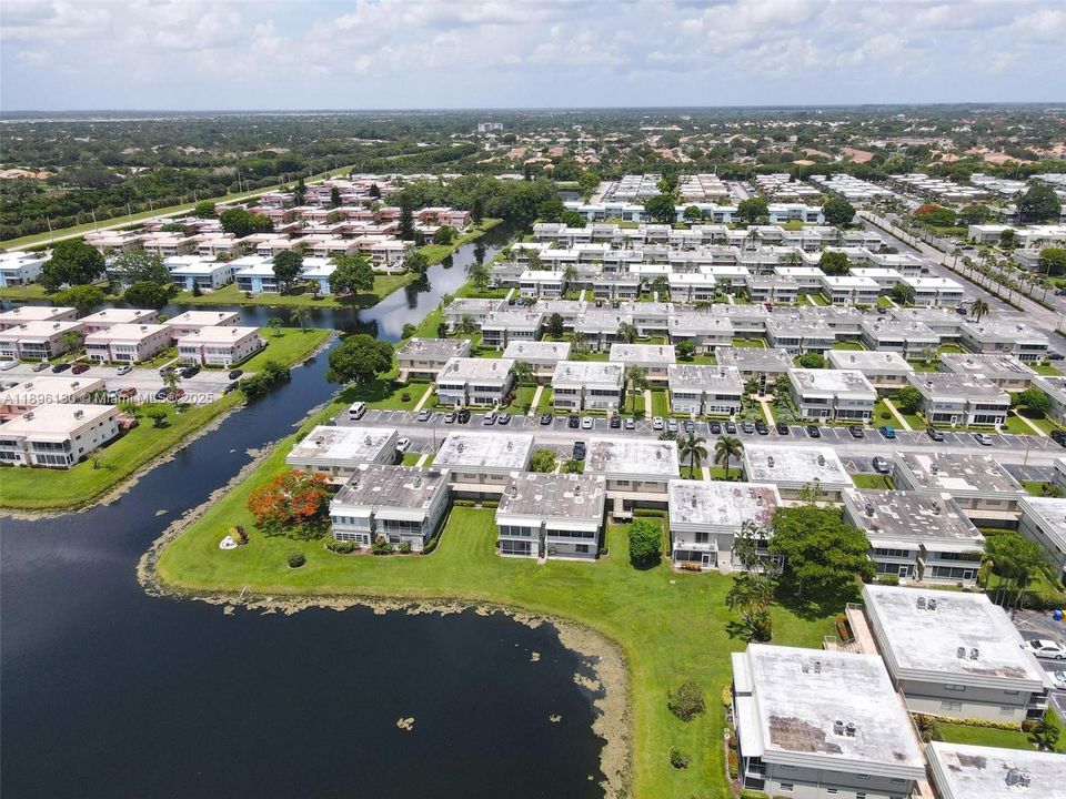 待售: $75,000 (2 贝兹, 2 浴室, 883 平方英尺)