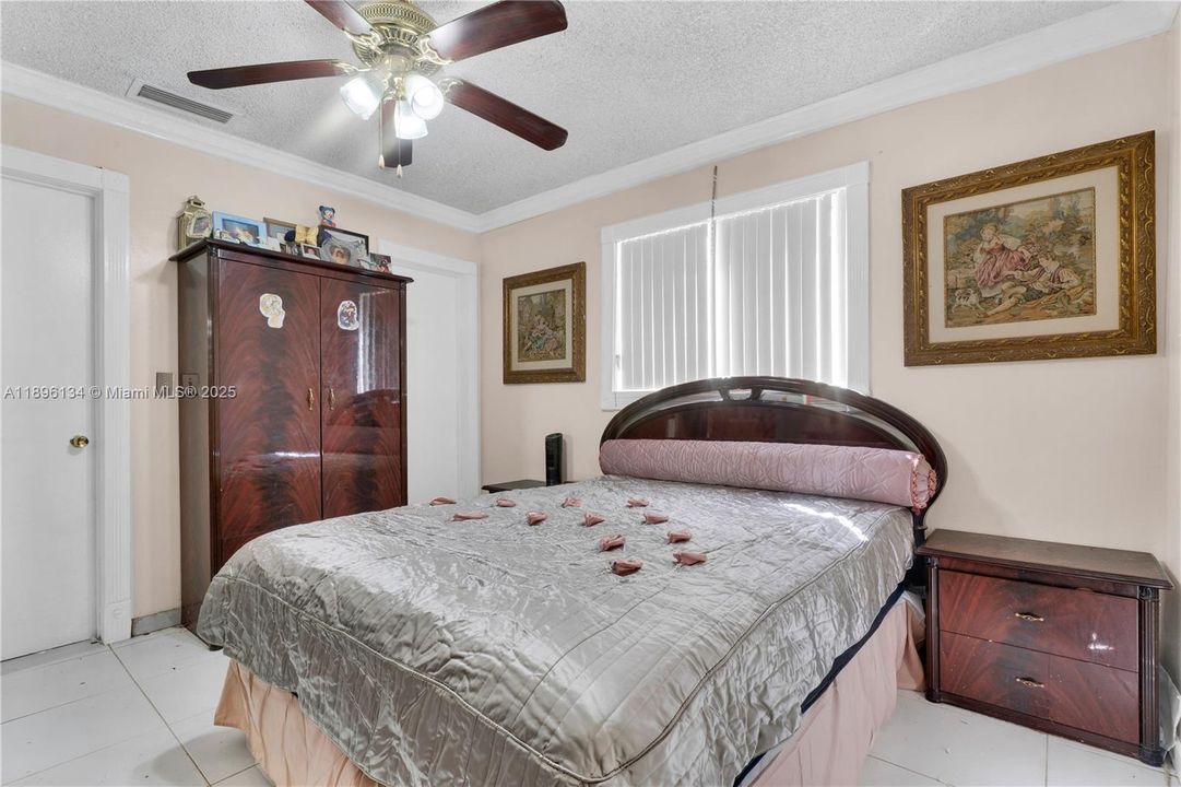 Recently Sold: $829,000 (0 beds, 0 baths, 2126 Square Feet)