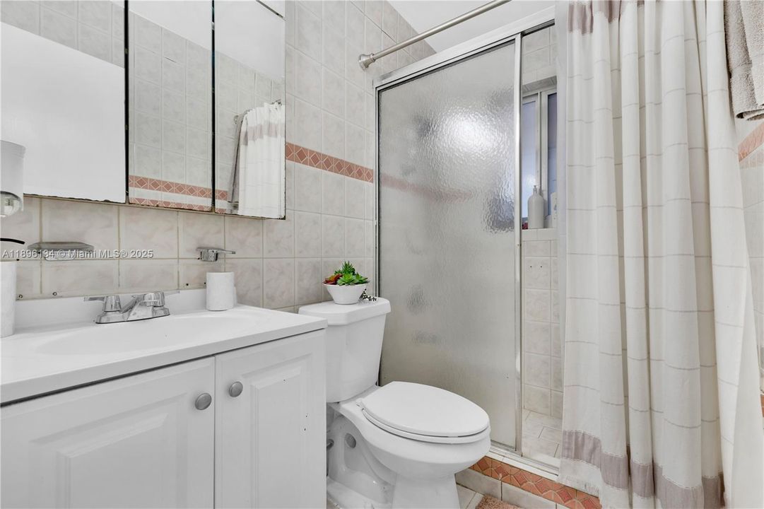 Recently Sold: $829,000 (0 beds, 0 baths, 2126 Square Feet)