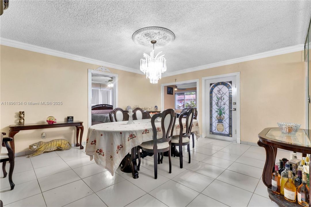 Recently Sold: $829,000 (0 beds, 0 baths, 2126 Square Feet)