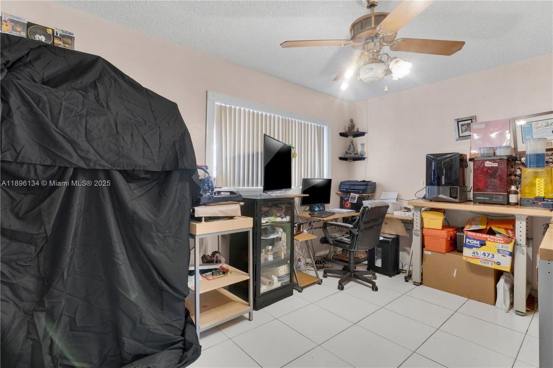 Recently Sold: $829,000 (0 beds, 0 baths, 2126 Square Feet)