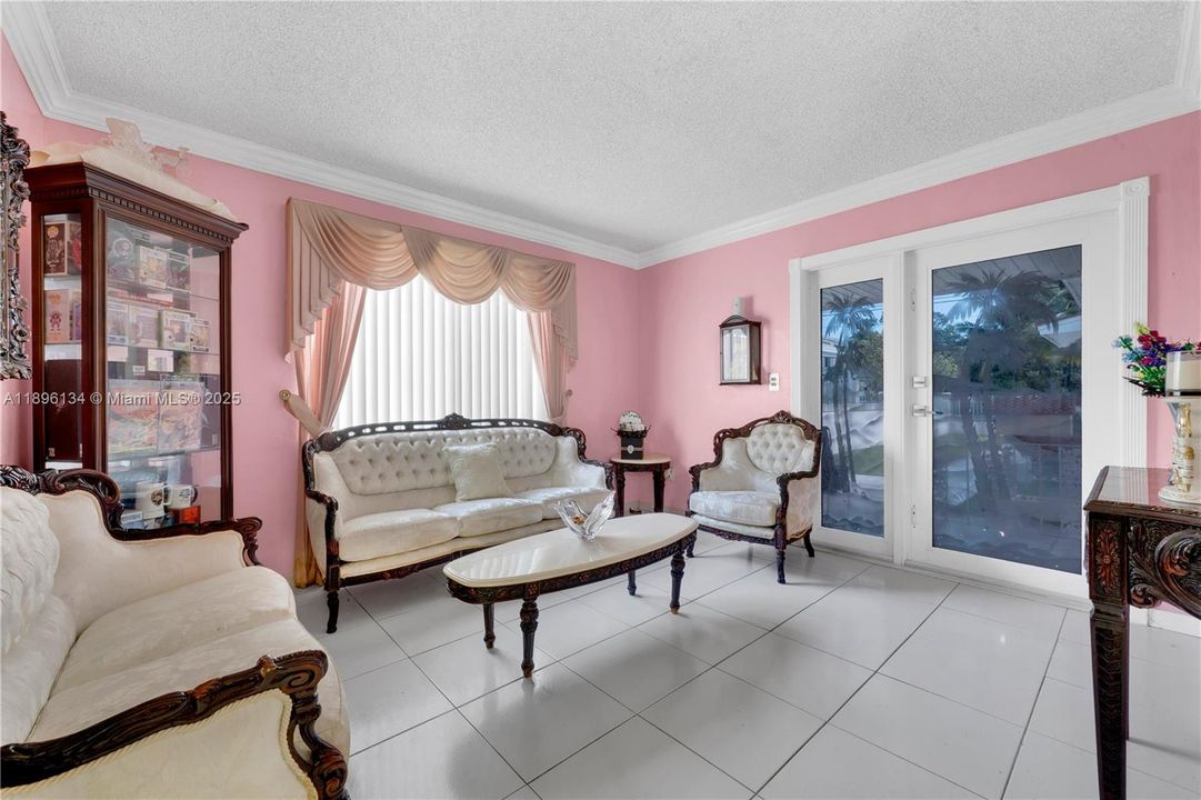 Recently Sold: $829,000 (0 beds, 0 baths, 2126 Square Feet)