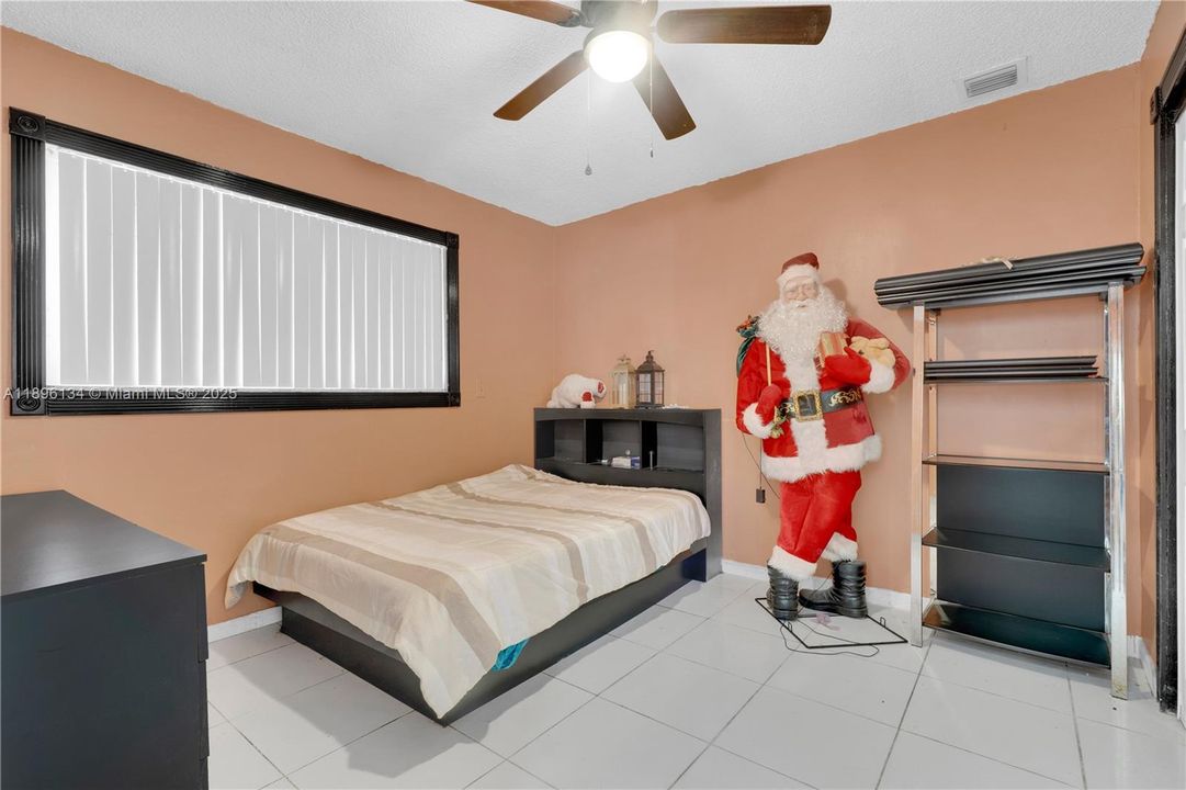 Recently Sold: $829,000 (0 beds, 0 baths, 2126 Square Feet)