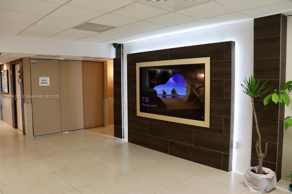 Activo con contrato: $1,550 (1 camas, 1 baños, 783 Pies cuadrados)