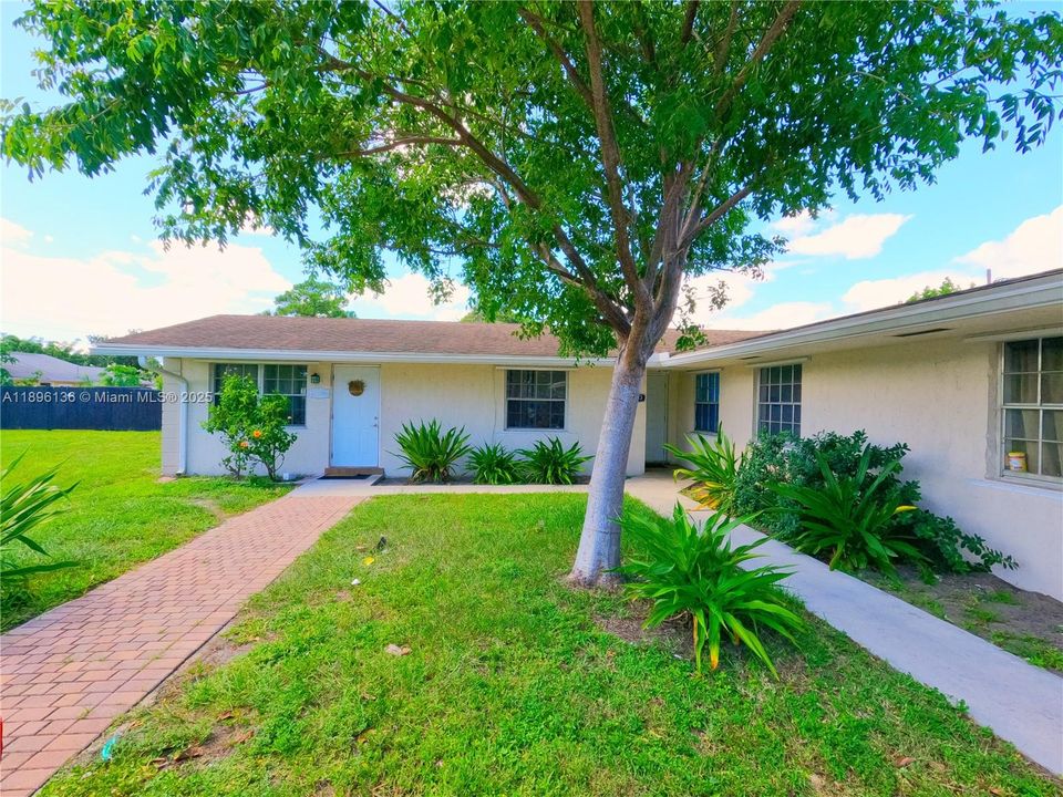 Active With Contract: $910,000 (0 beds, 0 baths, 2842 Square Feet)