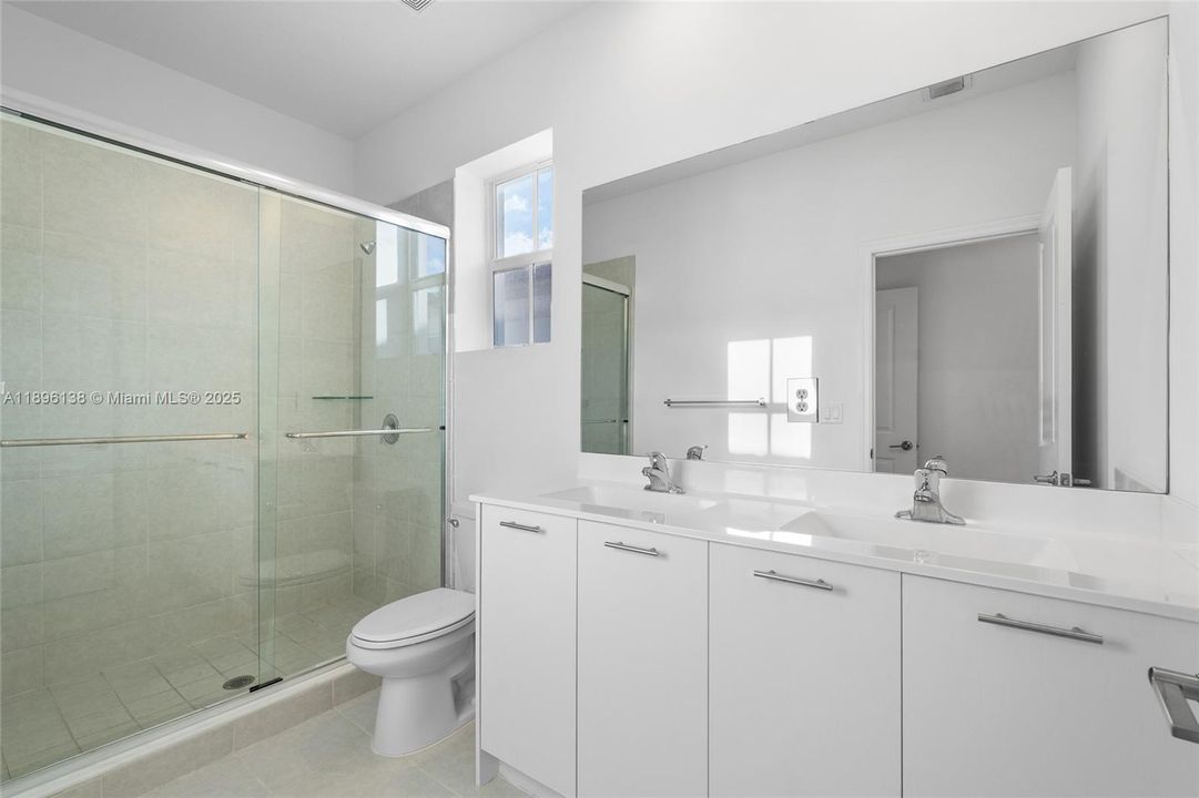 For Sale: $645,000 (3 beds, 2 baths, 1840 Square Feet)