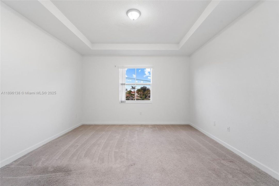 For Sale: $645,000 (3 beds, 2 baths, 1840 Square Feet)