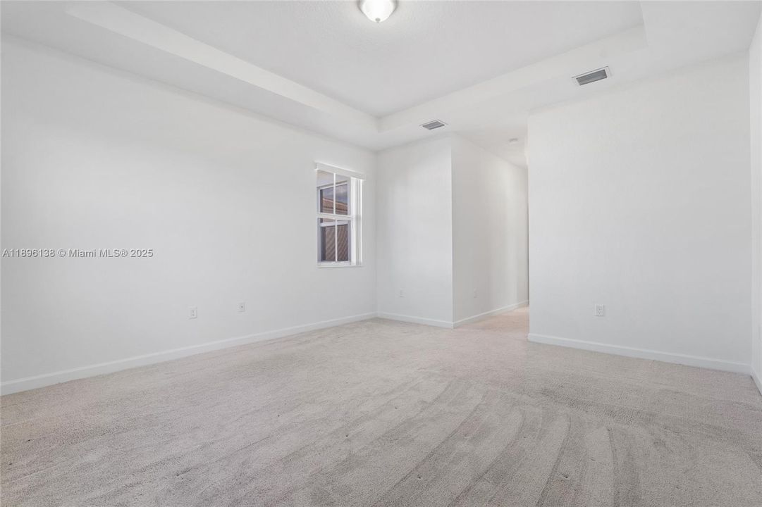 For Sale: $645,000 (3 beds, 2 baths, 1840 Square Feet)