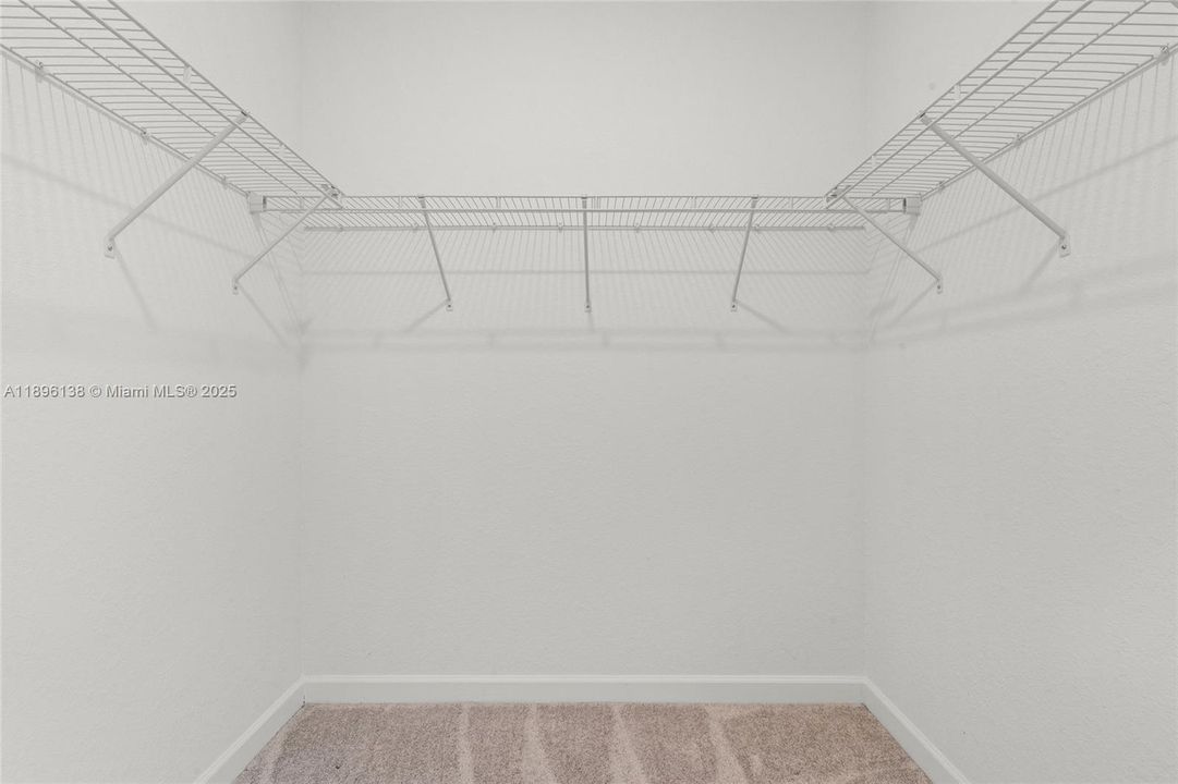 For Sale: $645,000 (3 beds, 2 baths, 1840 Square Feet)