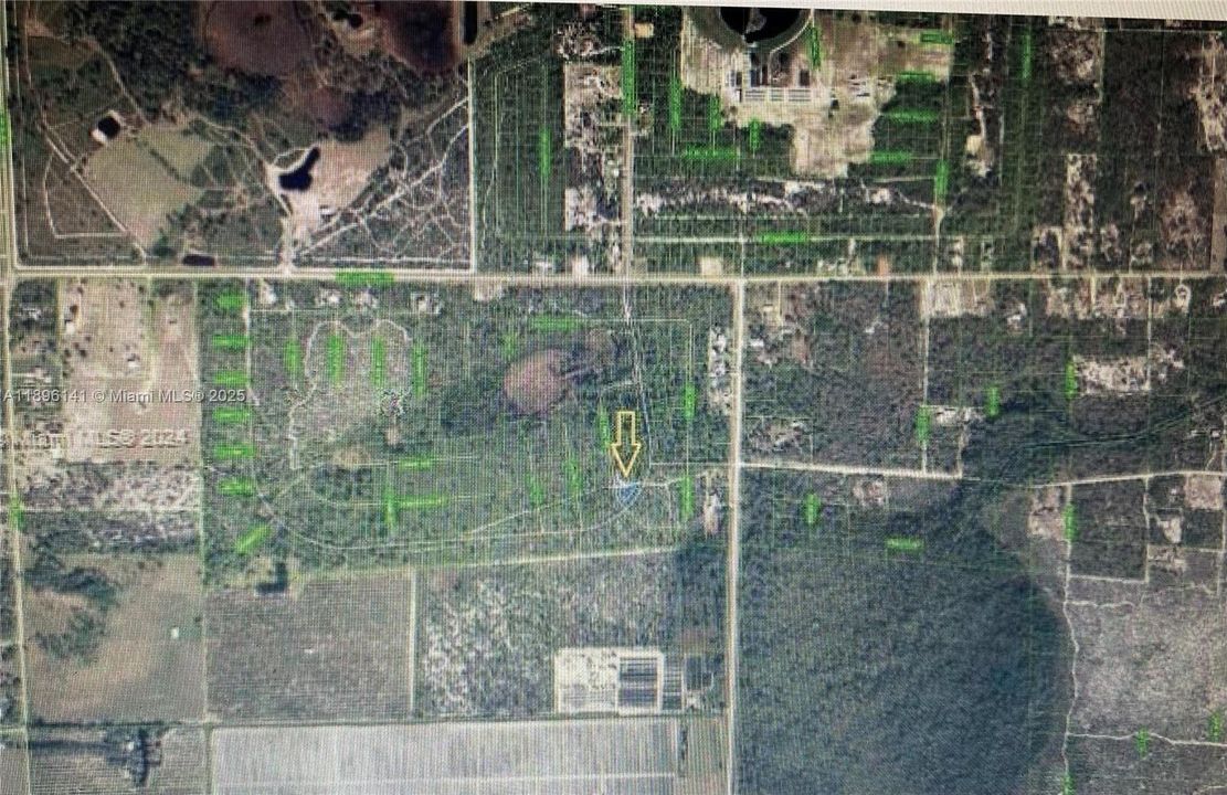 На продажу: $9,990 (0.27 acres)