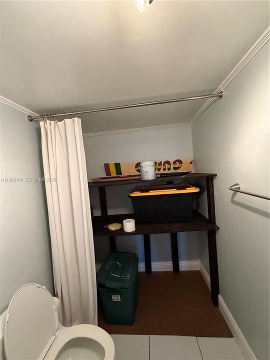 Active With Contract: $175,000 (1 beds, 2 baths, 1000 Square Feet)