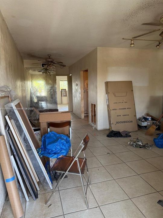 待售: $130,000 (1 贝兹, 1 浴室, 0 平方英尺)