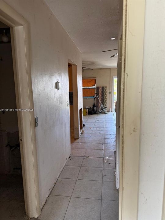 待售: $130,000 (1 贝兹, 1 浴室, 0 平方英尺)