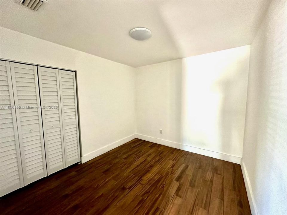 最近租的: $2,000 (2 贝兹, 1 浴室, 700 平方英尺)