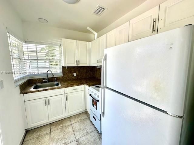 最近租的: $2,000 (2 贝兹, 1 浴室, 700 平方英尺)