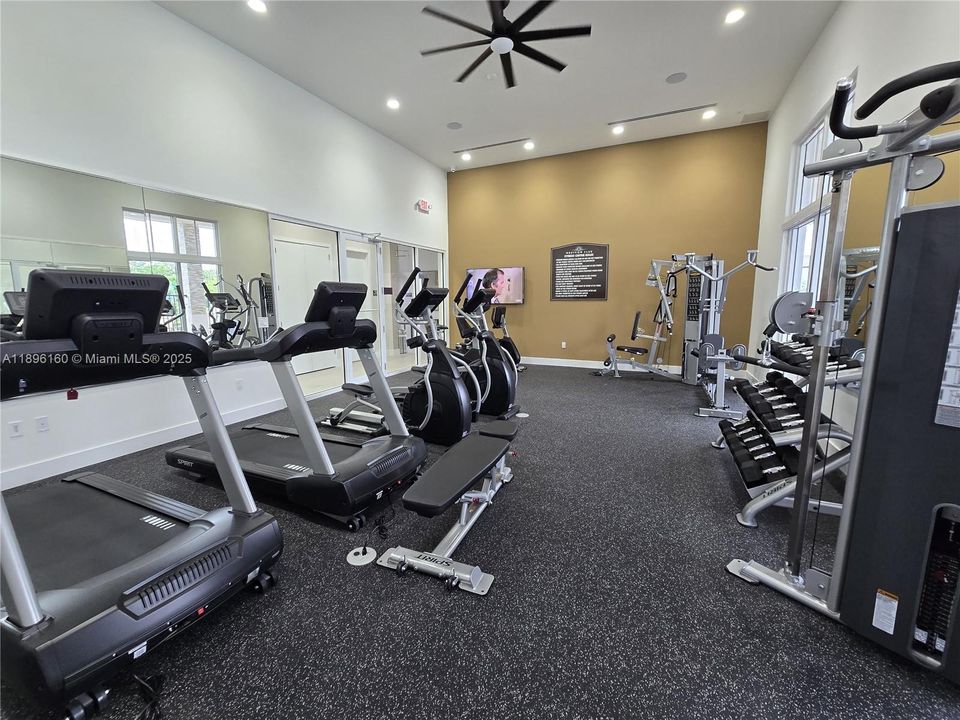 待售: $665,000 (3 贝兹, 2 浴室, 1840 平方英尺)