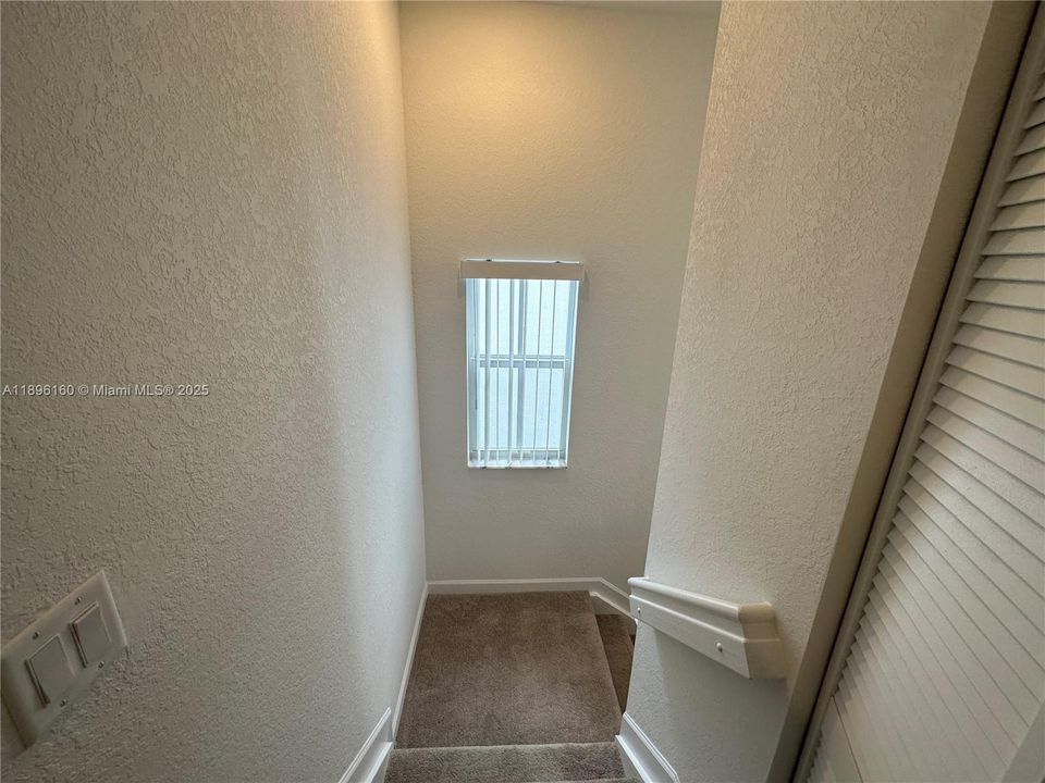 待售: $665,000 (3 贝兹, 2 浴室, 1840 平方英尺)