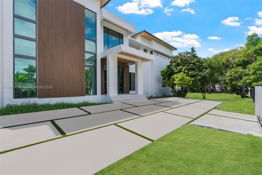 For Sale: $6,500,000 (6 beds, 6 baths, 7263 Square Feet)