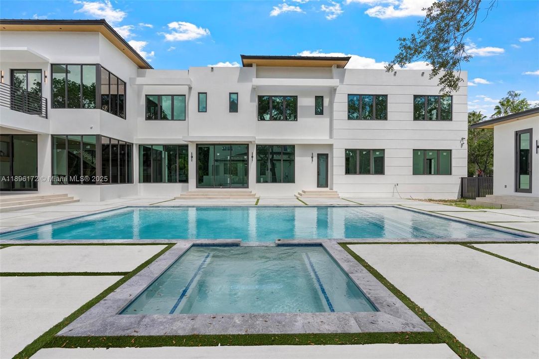 For Sale: $6,500,000 (6 beds, 6 baths, 7263 Square Feet)