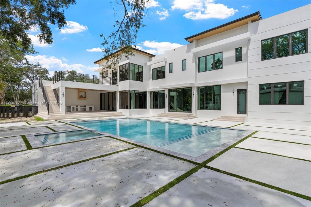 For Sale: $6,500,000 (6 beds, 6 baths, 7263 Square Feet)