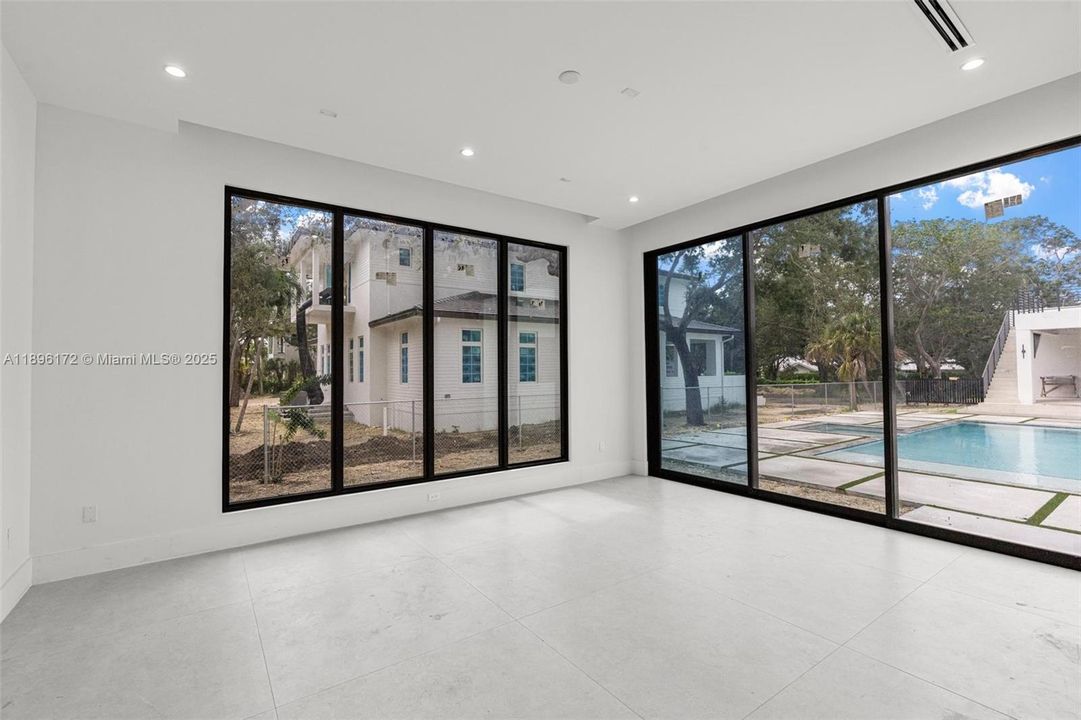 For Sale: $6,500,000 (6 beds, 6 baths, 7263 Square Feet)