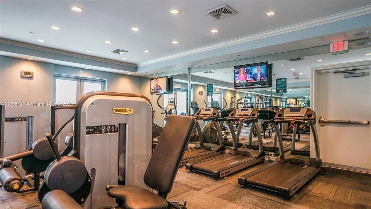 待售: $795,000 (3 贝兹, 2 浴室, 1447 平方英尺)