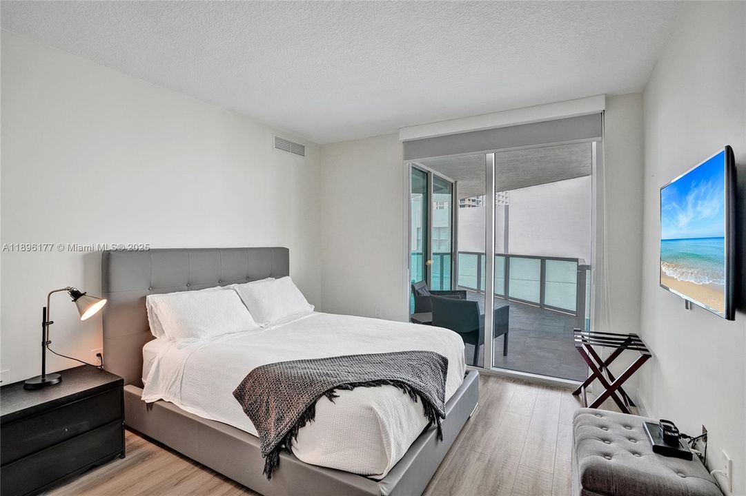 待售: $795,000 (3 贝兹, 2 浴室, 1447 平方英尺)