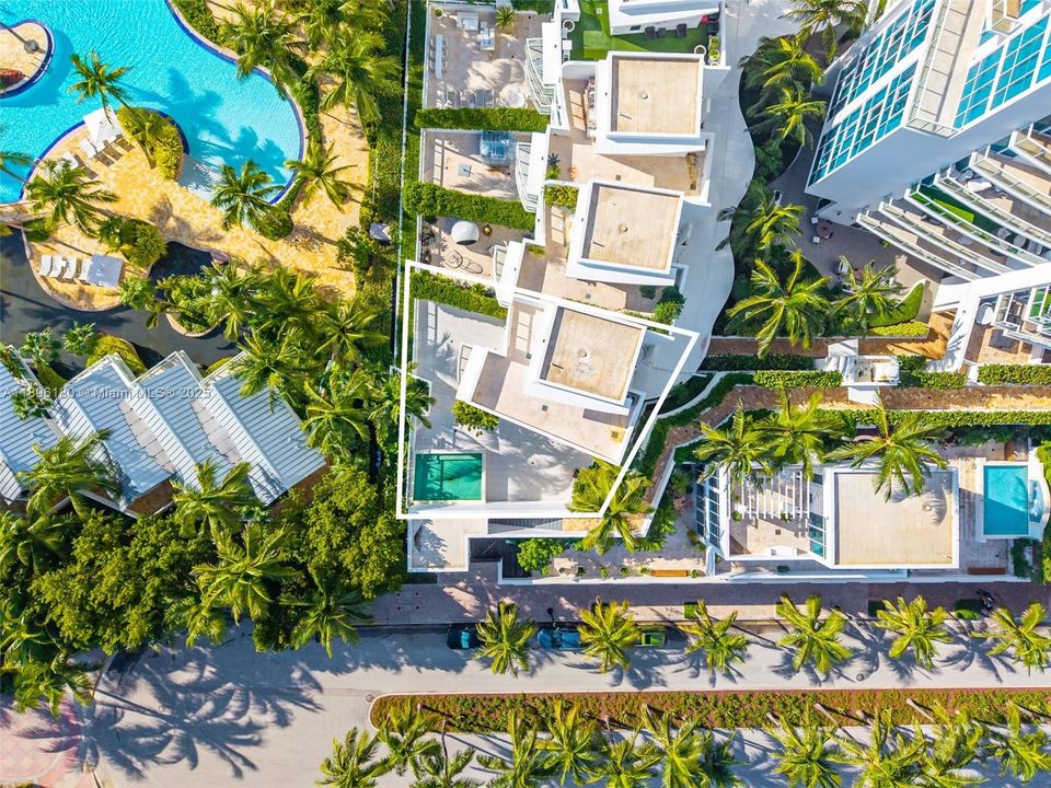 На продажу: $10,000,000 (4 спален, 3 ванн, 2779 Квадратных фут)