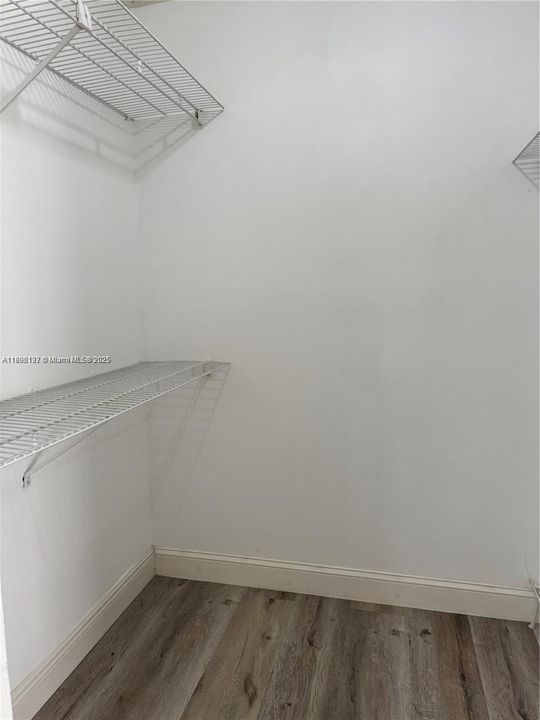 Recently Rented: $2,350 (3 beds, 2 baths, 1168 Square Feet)