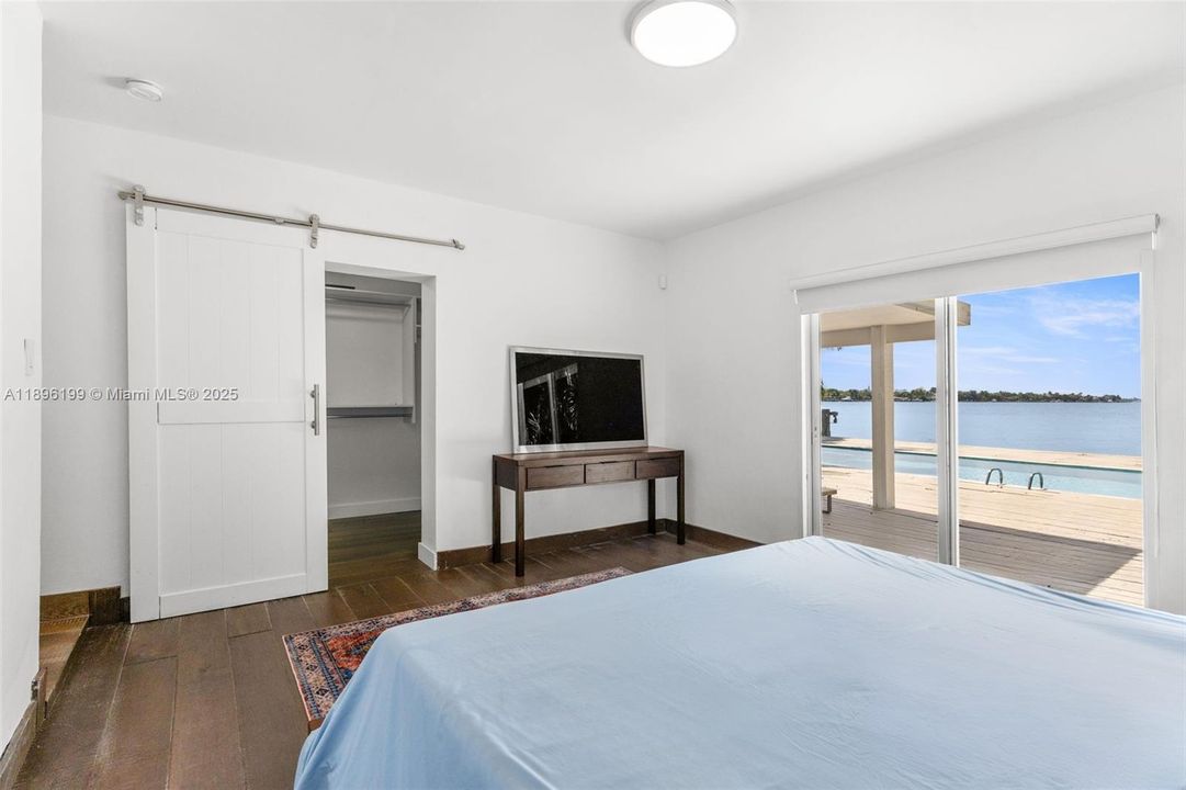 Recientemente alquilado: $15,000 (3 camas, 3 baños, 2874 Pies cuadrados)