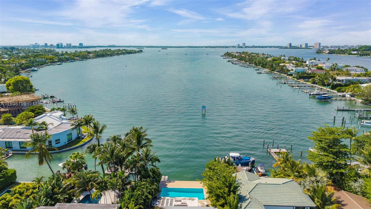 Recientemente alquilado: $15,000 (3 camas, 3 baños, 2874 Pies cuadrados)