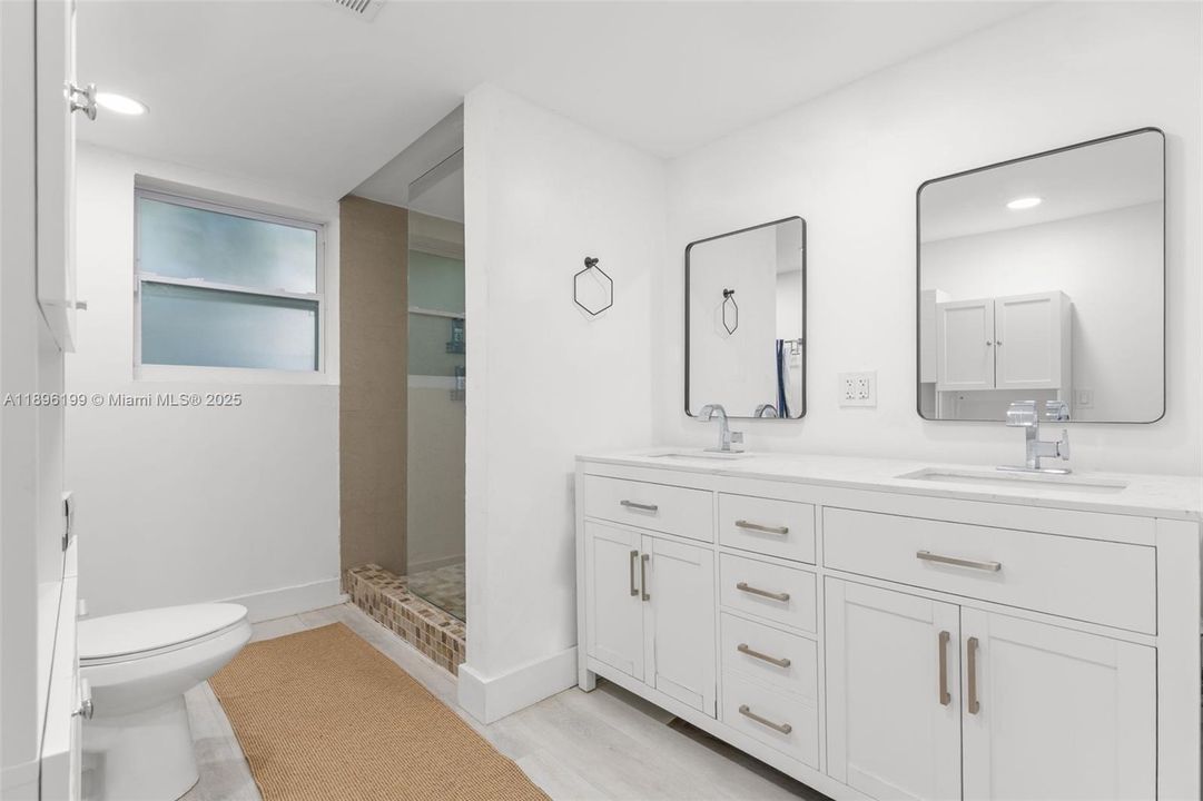 Recientemente alquilado: $15,000 (3 camas, 3 baños, 2874 Pies cuadrados)